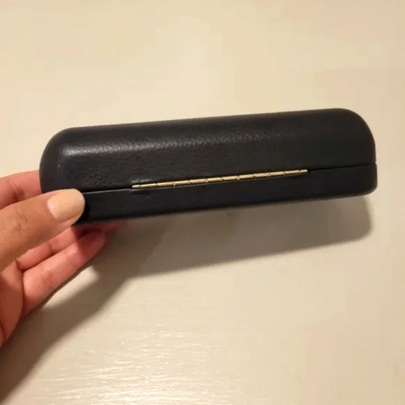 Alexander McQueen **Empty** Sunglasses Case. - Picture 5 of 8